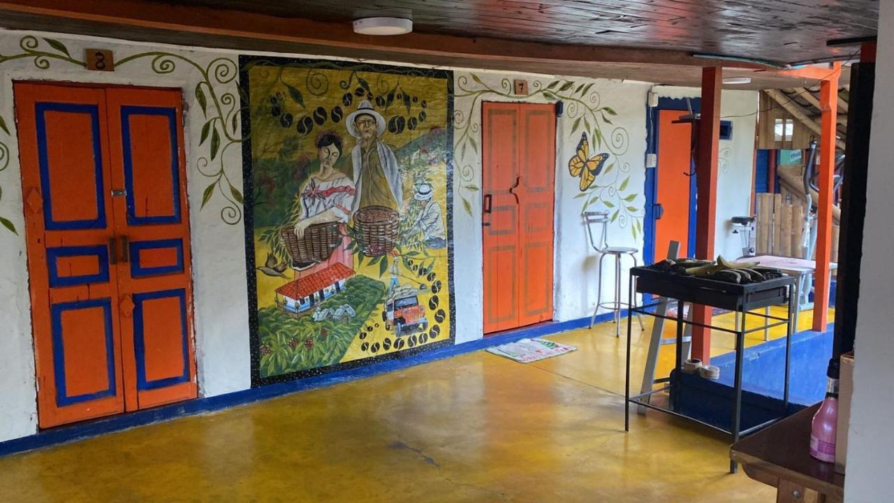 Hostal La Pijarana 萨兰托 外观 照片