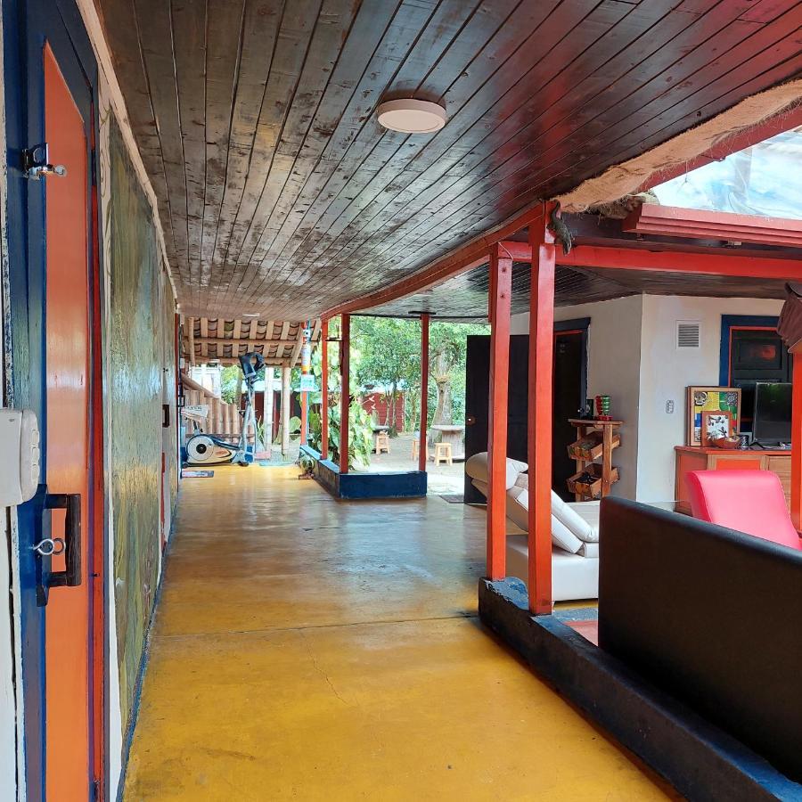 Hostal La Pijarana 萨兰托 外观 照片