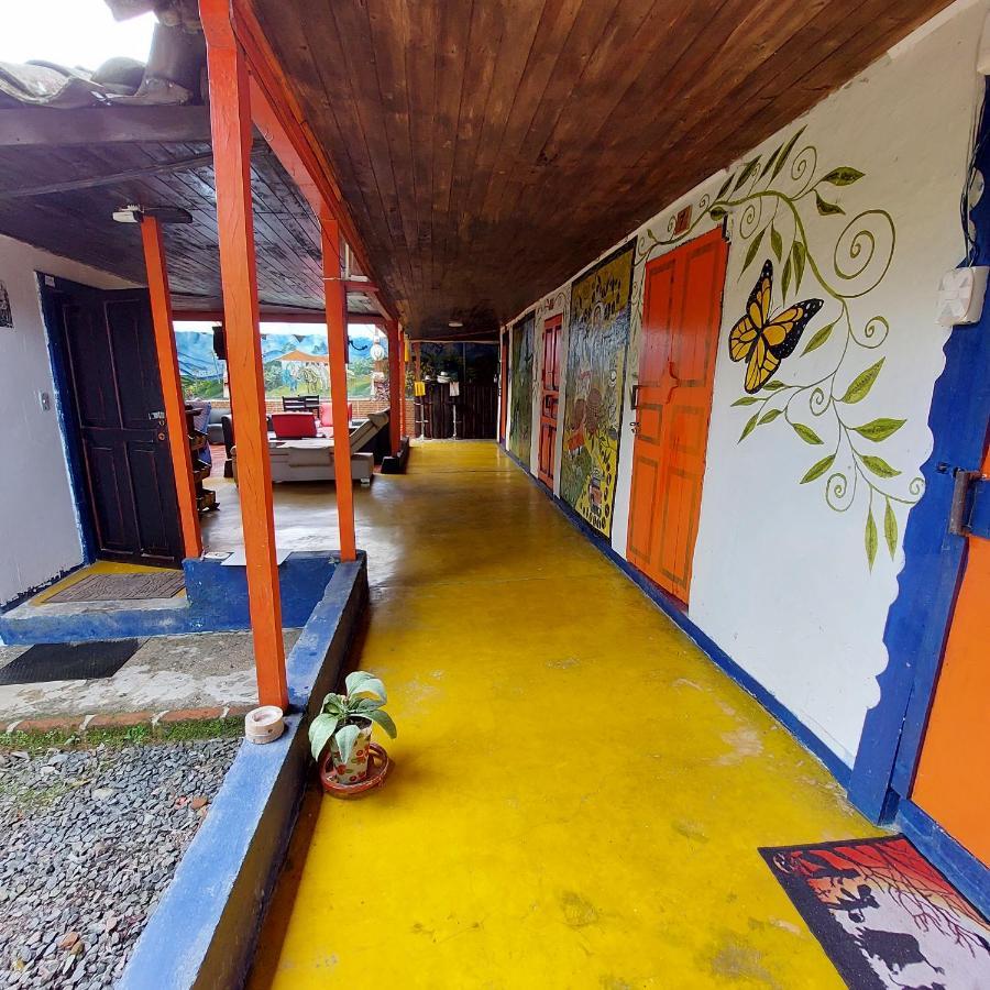 Hostal La Pijarana 萨兰托 外观 照片