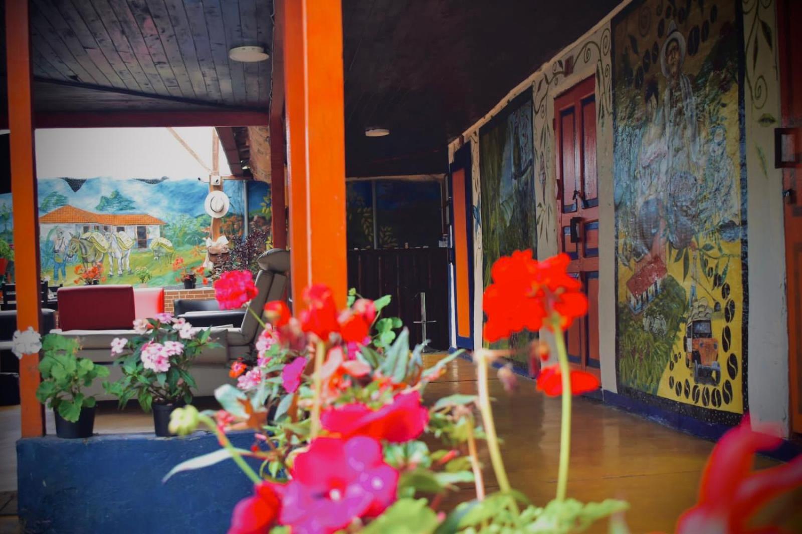 Hostal La Pijarana 萨兰托 外观 照片
